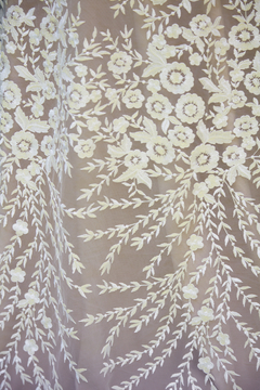 S0384 - TUL BORDADO OFF WHITE - Sole Silva Telas de Novias ~ Bridal Fabrics