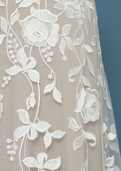 S0487 - TUL BORDADO CON FLORES - Sole Silva Telas de Novias ~ Bridal Fabrics