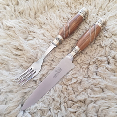 Juego cuchillo y tenedor madera gallonada - comprar online