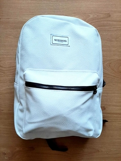 Mochila cuero blanco