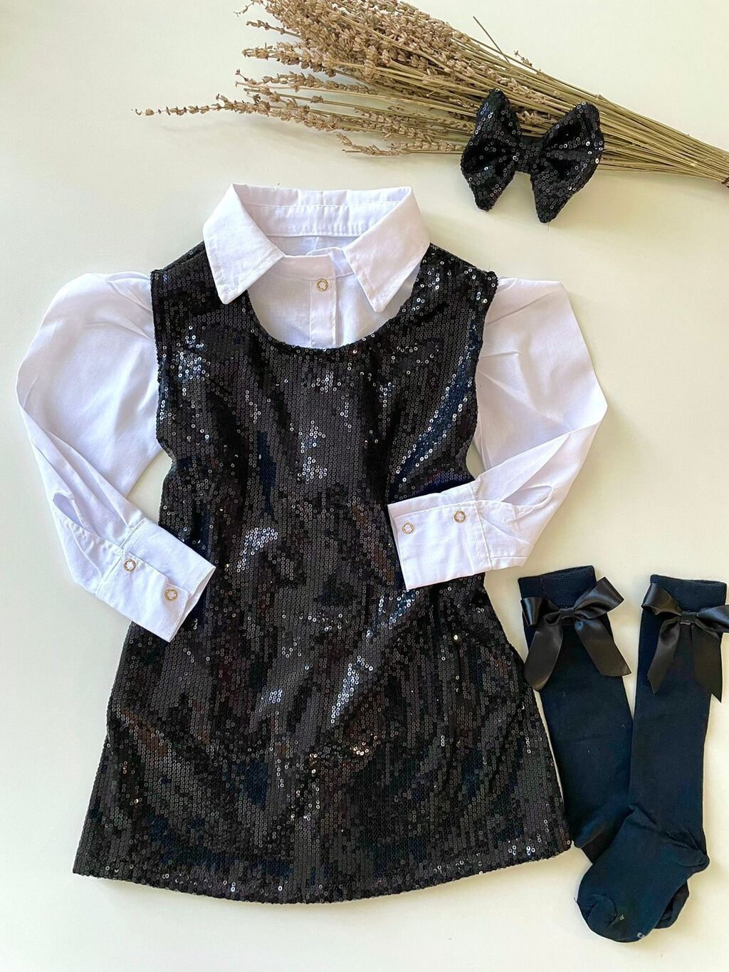 Vestido com camisa branca 2025