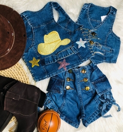 Conjunto Shorts + Colete Jeans Boiadeira Cowgirl com Franja