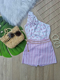 Conjunto Short Saia Rosa Listrado + Blusa Florzinhas - comprar online