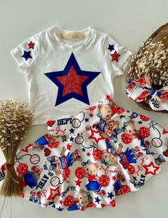 Conjunto Blusa Estrela + Saia Godê com Shorts (Acompanha Laço de Cabelo)