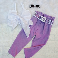 Conjunto Calça Lilás com Cinto e Cropped Laise