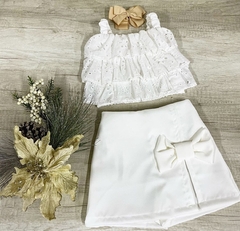 Conjunto Cropped Laise Branco Babadinho + Short Saia Branco Alfaiataria