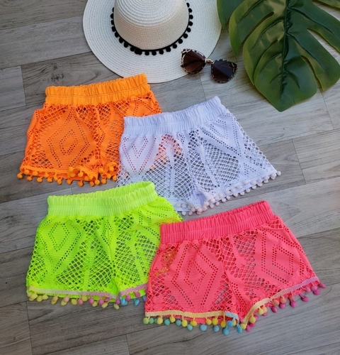 Shorts Sa da de Praia com Pompons Rosa Neon VE23