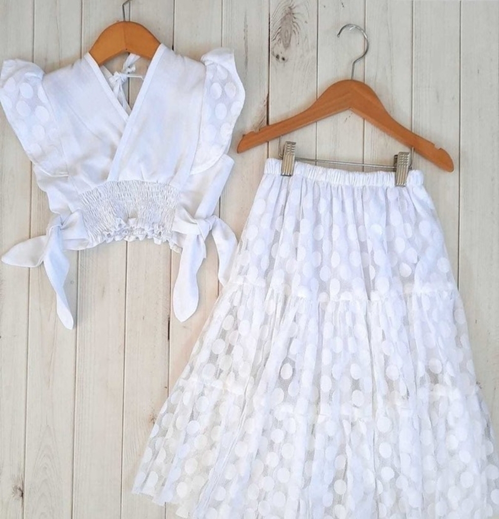 Saia longa e blusa para festa outlet