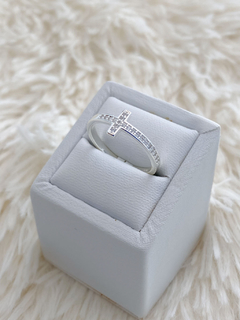 ANILLO PLATA CRUZ CON CUBICS BLANCOS - comprar online