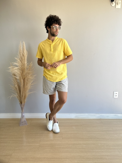 Camisa Bata Wash Linho Manga Curta Amarelo Pantano - Acostamento - loja online