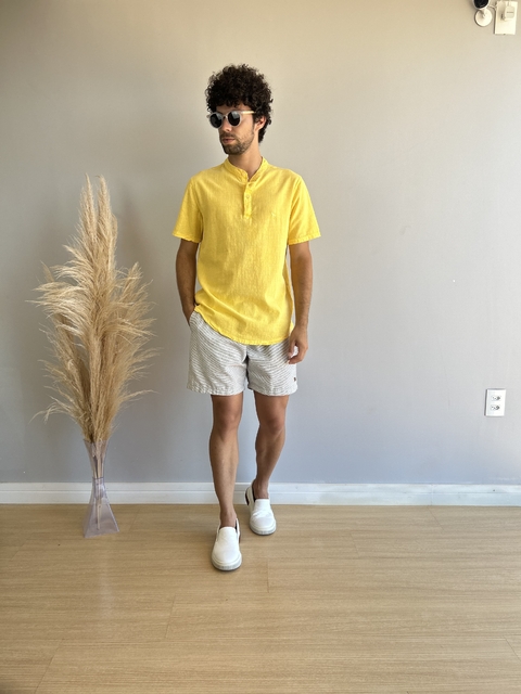 Camisa Bata Wash Linho Manga Curta Amarelo Pantano - Acostamento na internet