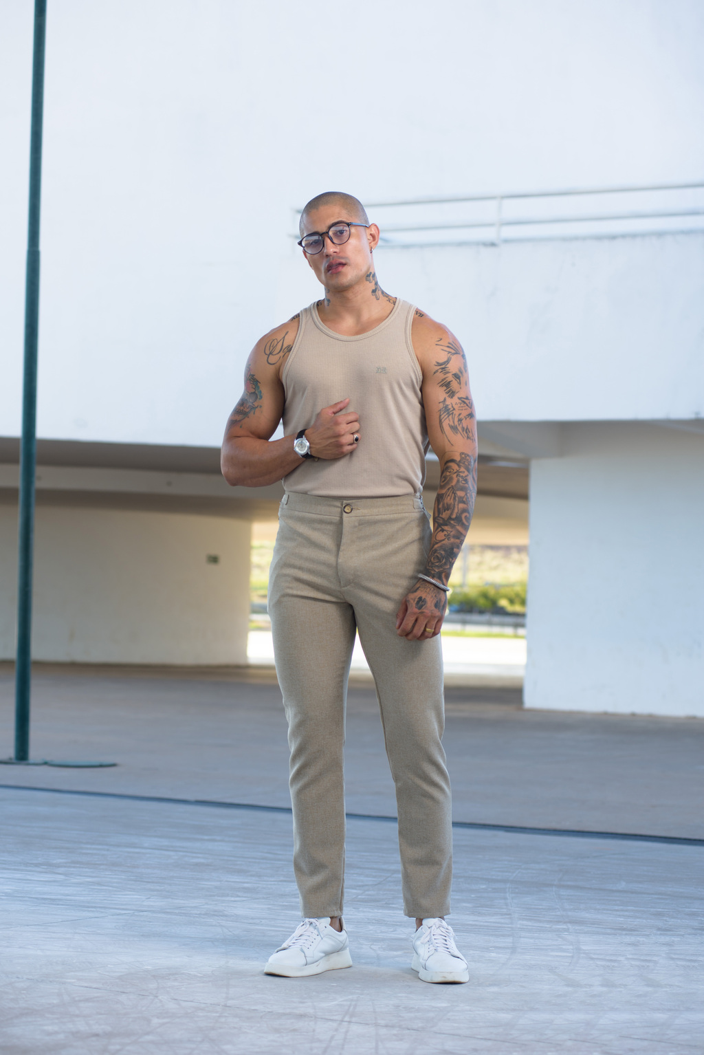 Calça Alfaiataria Roma Skinny Bege com Ajuste - Conquest - Kamarim Patos