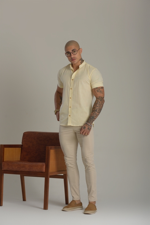 Camisa Slim Manga Curta Linho Amarela - Gola Padre - Conquest - comprar online