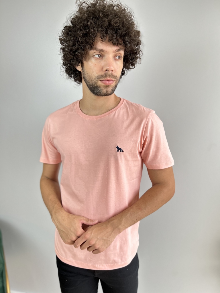 Camiseta Básica Lobo Bordada Rosa Guava - Acostamento