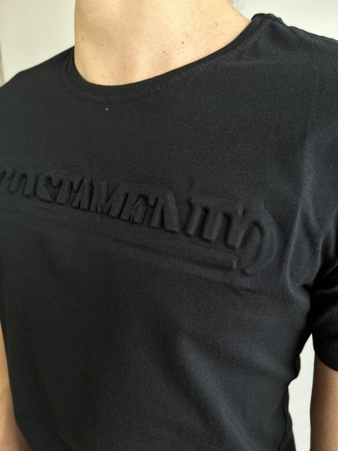 Camiseta Touch Assinatura Relevo Preta - Acostamento na internet