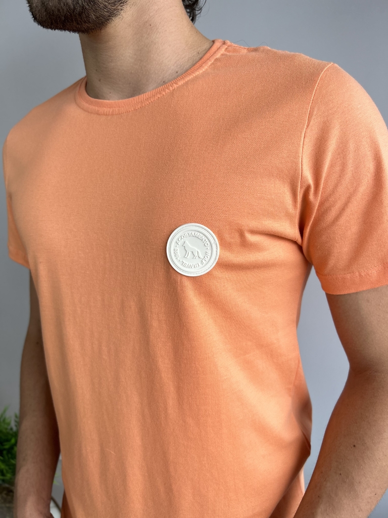 Camiseta Logo Emborrachada Laranja Papaia - Acostamento - loja online