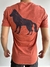 Camiseta Básica Lobo Nas Costas Vermelho Telha - Acostamento