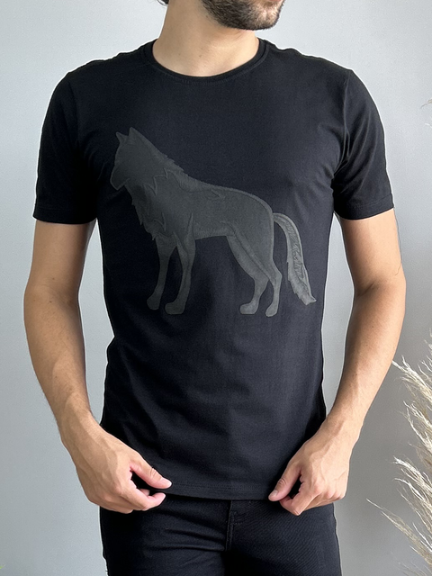 Camiseta Touch Desenho Lobo Costurado Preto - Acostamento