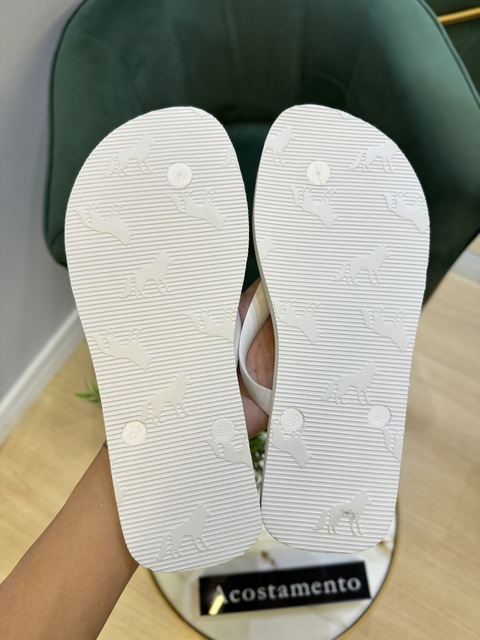 Chinelo Branco Listrado 9047 - Acostamento - loja online