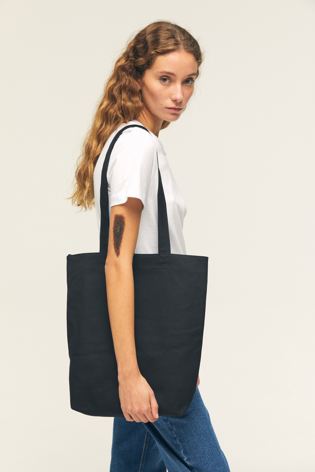Tote Bag Negro Comprar en ABC Not Found
