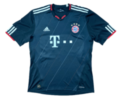 Bayern de Munique 2010/2011 - Third Shirt - Adidas