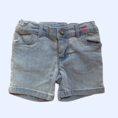Short de jean con cintura ajustable celeste clarito con detalles bordados en rosa Carter's - 2A