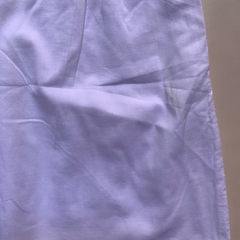 Camisola sin mangas blanca con bordados celestes Calpany - 6A - tienda online