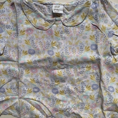 Camisa manga larga floreada con cuello redondo H&M - 6-9M en internet