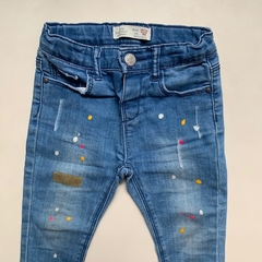 Pantalón de jean con cintura ajustable y detalles de "Pintura" Zara - 12-18M - comprar online