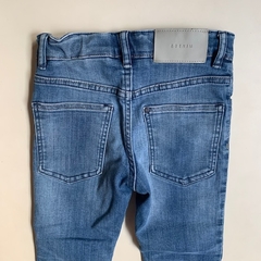 Pantalón de jean con interior de algodon y cintura ajustable "Skinny fit" H&M *NUEVO* - 5-6A en internet