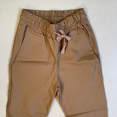 Pantalón marrón engomado con cintura elástica *NUEVO* - 14A - comprar online