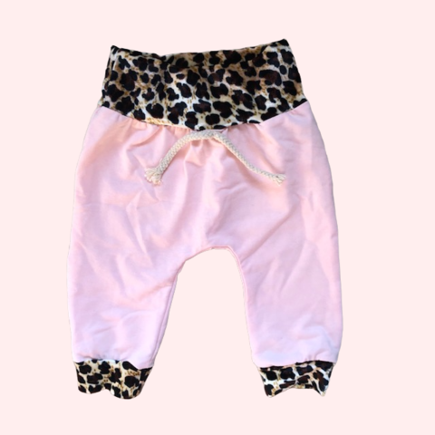Pantalón de algodón rosa con cintura y puños animal print SM - 6M