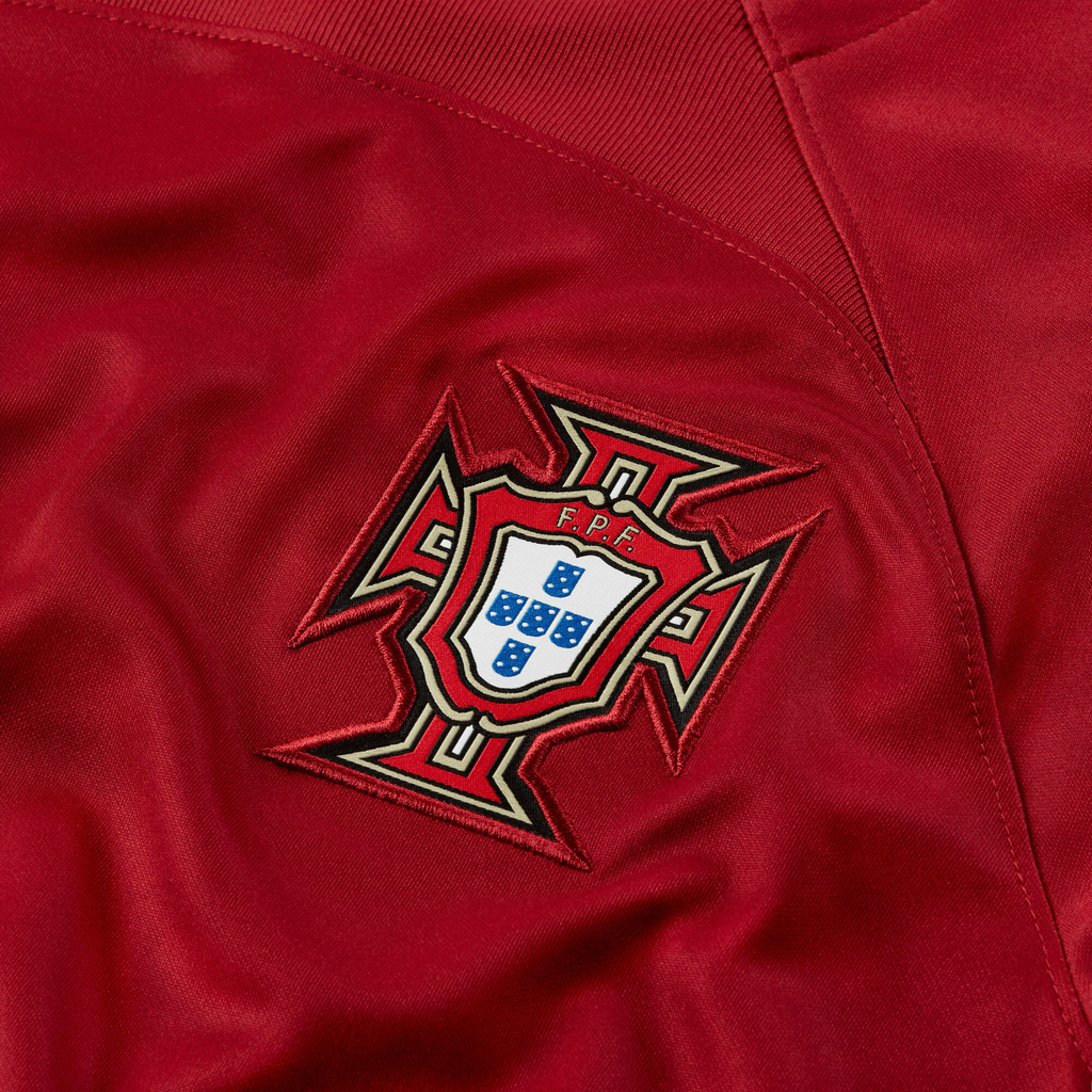 Camisa Seleção de Portugal Home 22/23 Torcedor Nike Masculina - Vermelho e  Verde
