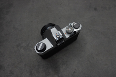 Pentax K1000 con lente SMC Pentax 50mm f 2 - Oeste Analogico