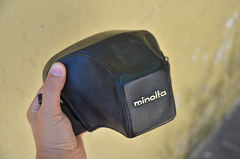 Minolta SRT 100x con optica Rokkor 28mm f 3,5