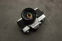 Minolta SRT 101 con optica Rokkor 50mm f 1,7 - Oeste Analogico