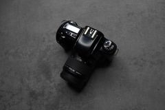 Canon EOS 3000 con óptica Canon EF 38-76mm f4,5 - 5,6 - comprar online