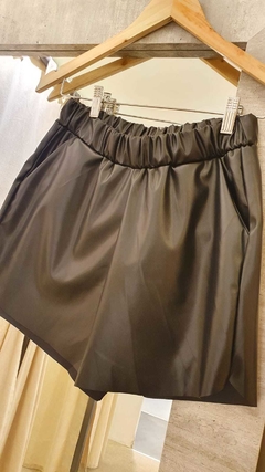 Short engomado suelto deals