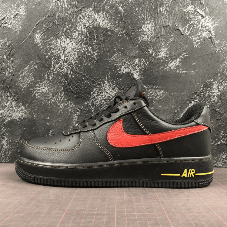 Nike Air Force 1 Black Noir