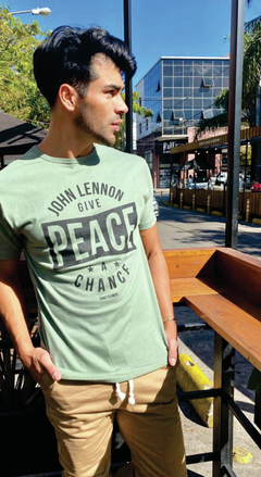 Remera Give Peace A Chance - comprar online