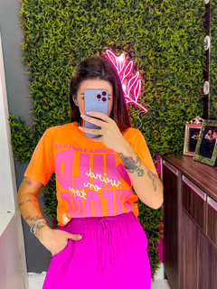 T Shirt wild (laranja e rosa) - comprar online
