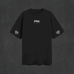 REMERA OVERSIZE PREMIUM NO FEAR BLACK