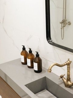 Dispensers Shampoo, Jabón y Acond. Vidrio x 500 ml - comprar online