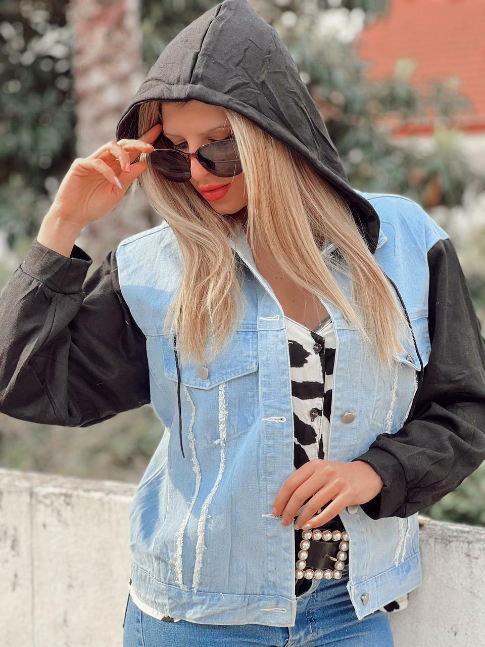 Campera de jean y buzo sale