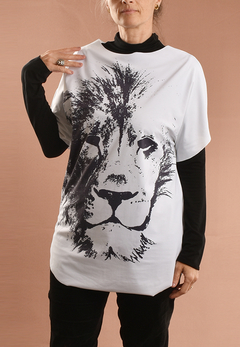 Camiseta TEC Dupla Face Leão - comprar online