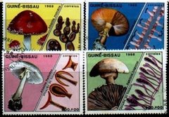 16776 GUINÉ BISSAU - COGUMELOS - 1988 - SERIE USADA