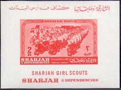 24202 ESCOTISMO - SHARJAH - DESFILE DAS GIRLS SCOUT - BLOCO - 2 R.