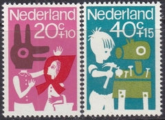 35872 ...... HOLANDA - CONTOS INFANTIS - SERIE MINT