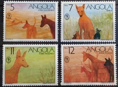 36862 ANGOLA - SERIE COM 4 SELOS - ANIMAIS