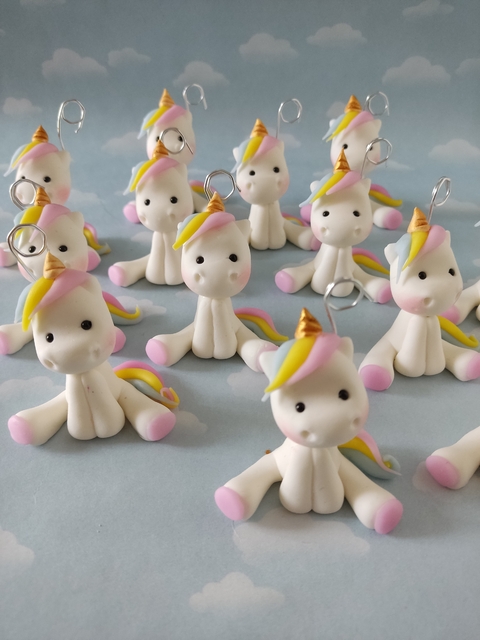 Souvenirs 20 Unicornios porcelana Fria